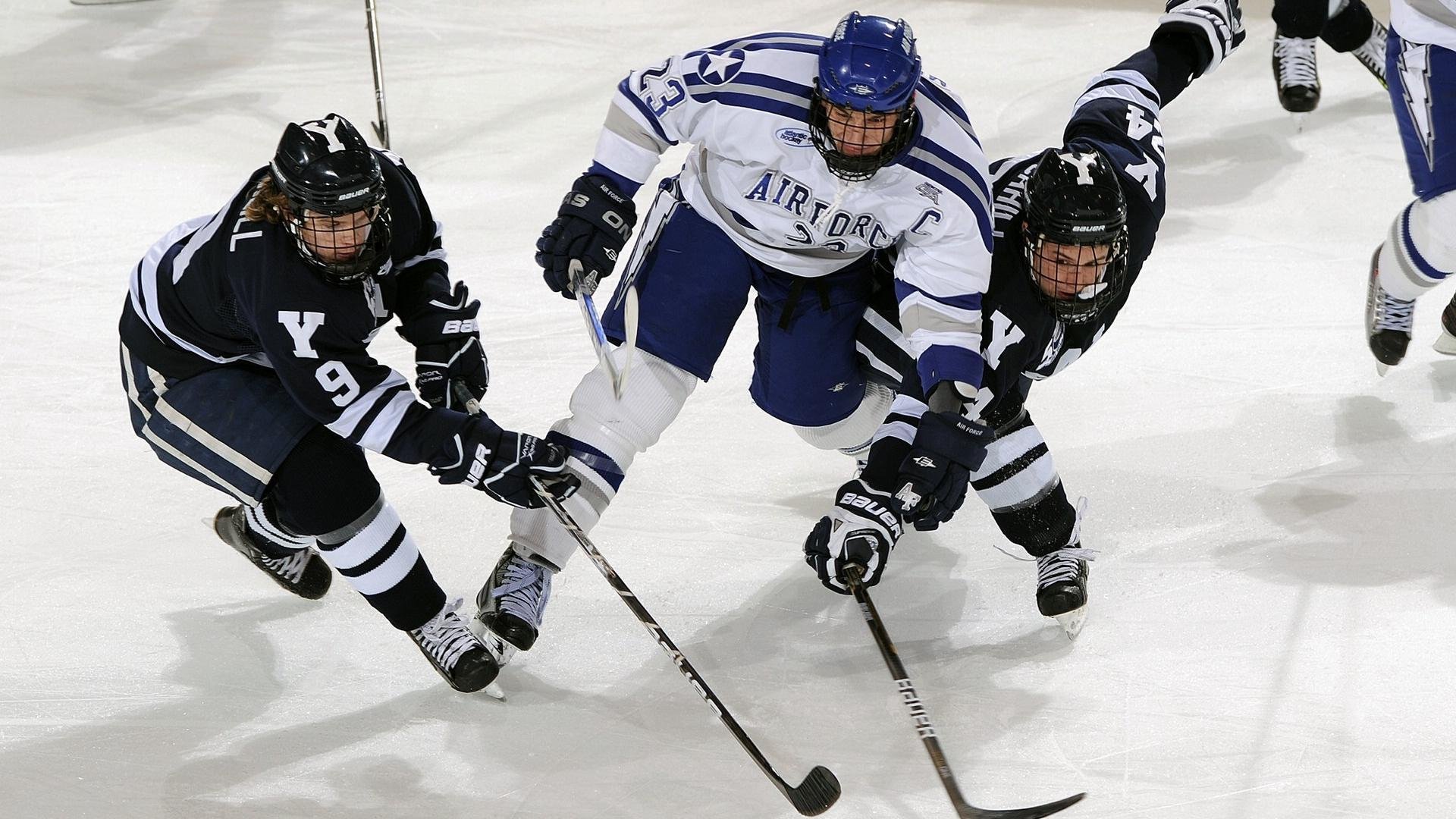 搏击式风格体现匈牙利水球队传统打法，匈牙利水球苏联